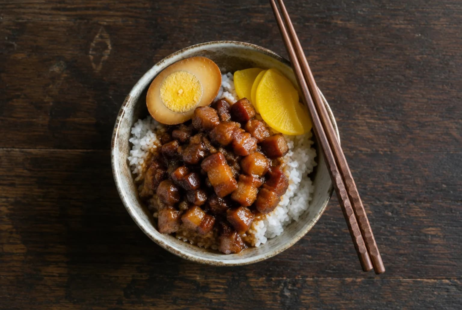 Lu Rou Fan: geschmorter Schweinebauch
