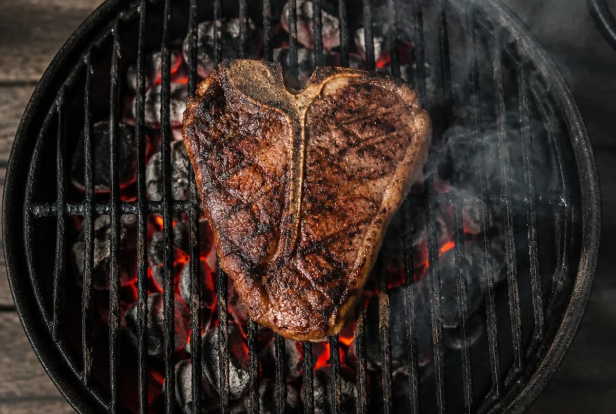 5 Minuten pro Seite grillen