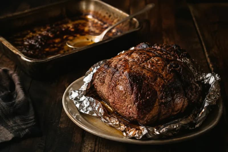 Braten rausnehmen, Fett abgiessen