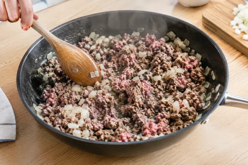 Hackfleisch anbraten