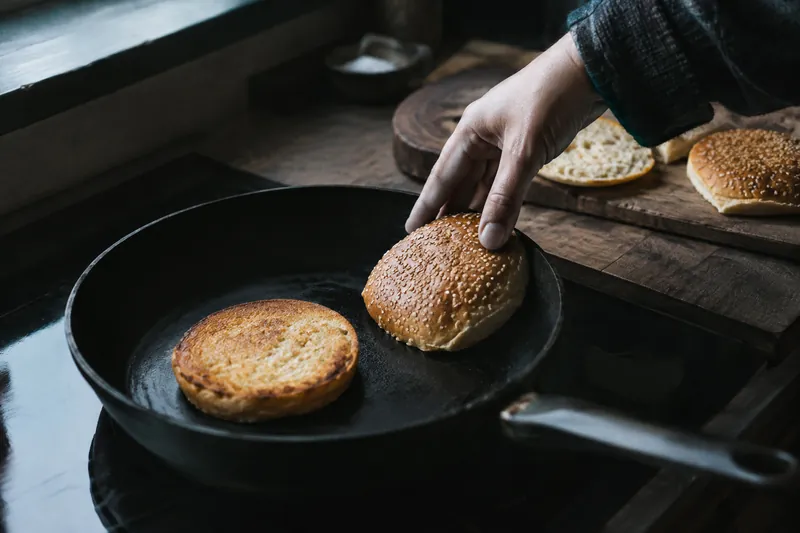 Buns toasten