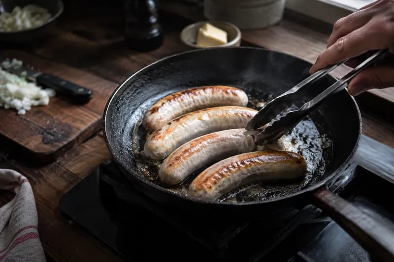 Bratwurst braten