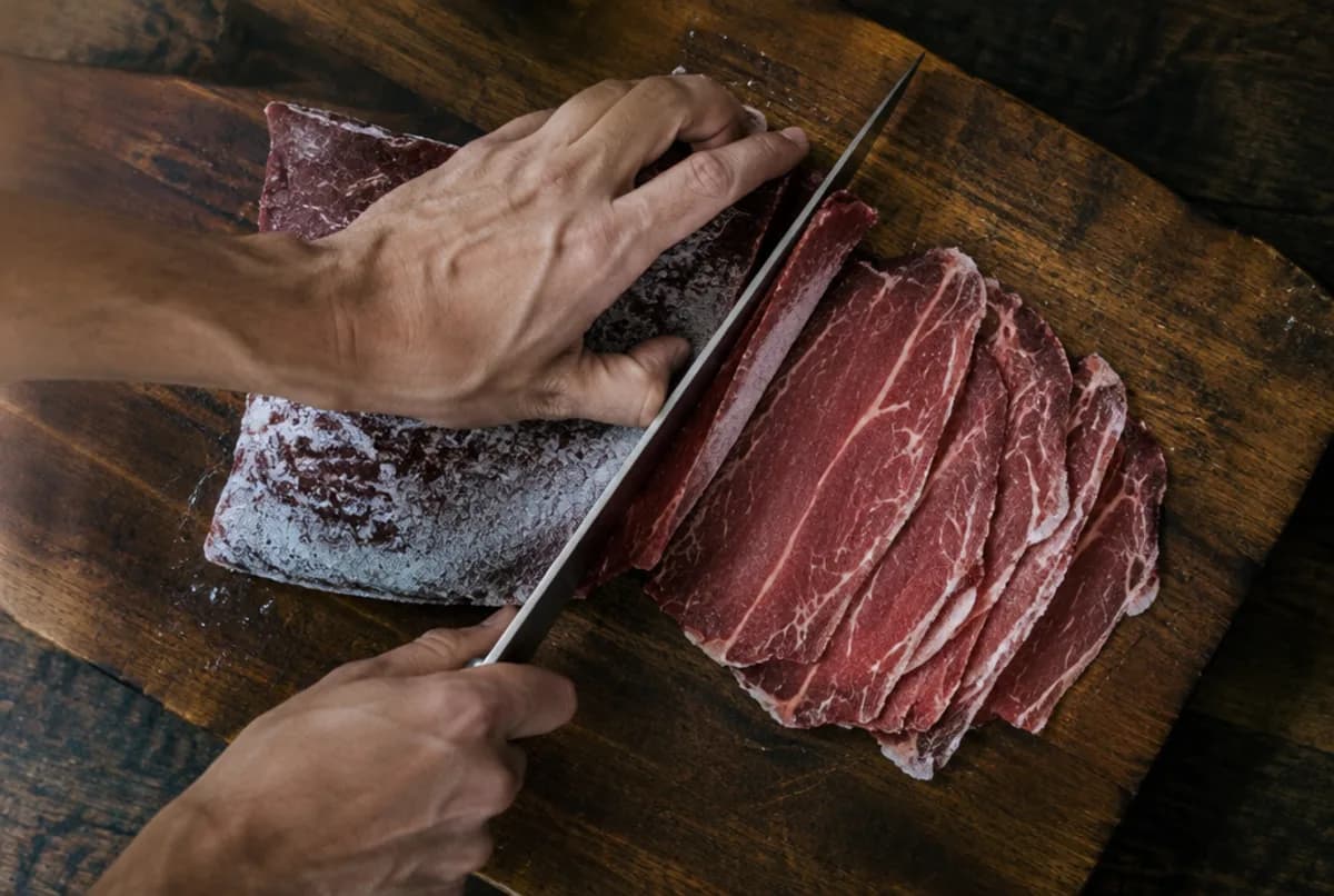 Fleisch dünn schneiden