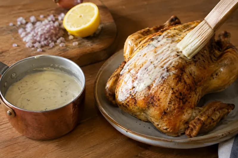 Sauce anrühren und glasieren