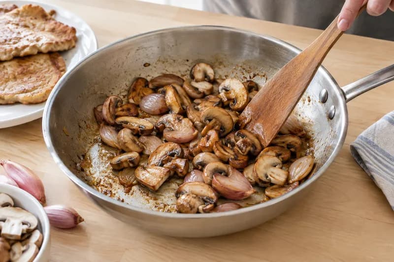 Pilze braten