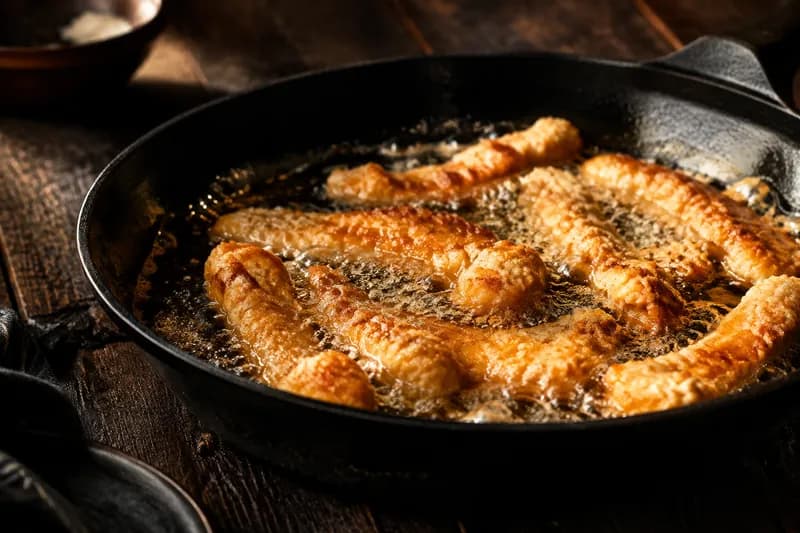 Eintauchen und frittieren