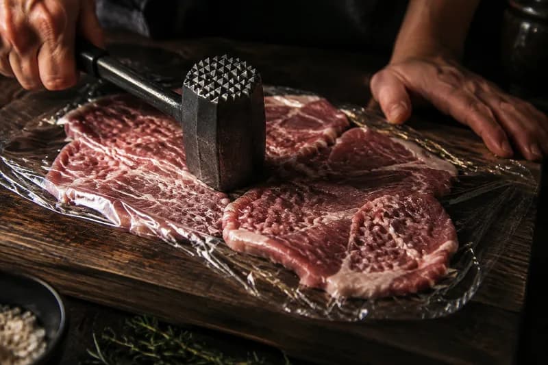 Hals schneiden und plattieren