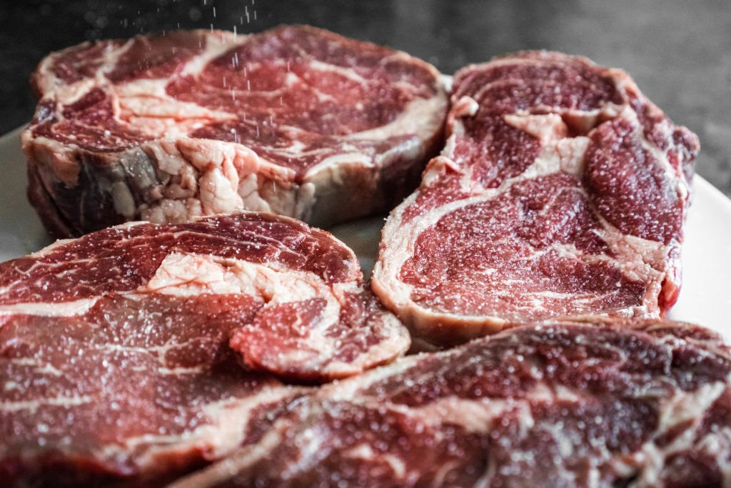Dry Aged Beef kaufen – entscheide dich für das Rindfleisch mit dem besten Geschmack
