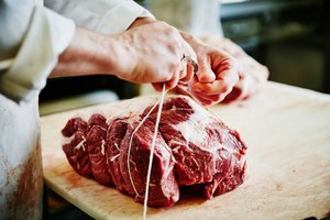 Zubereitungstechnik Fleisch Dressieren: Ein Leitfaden für perfektes Garen