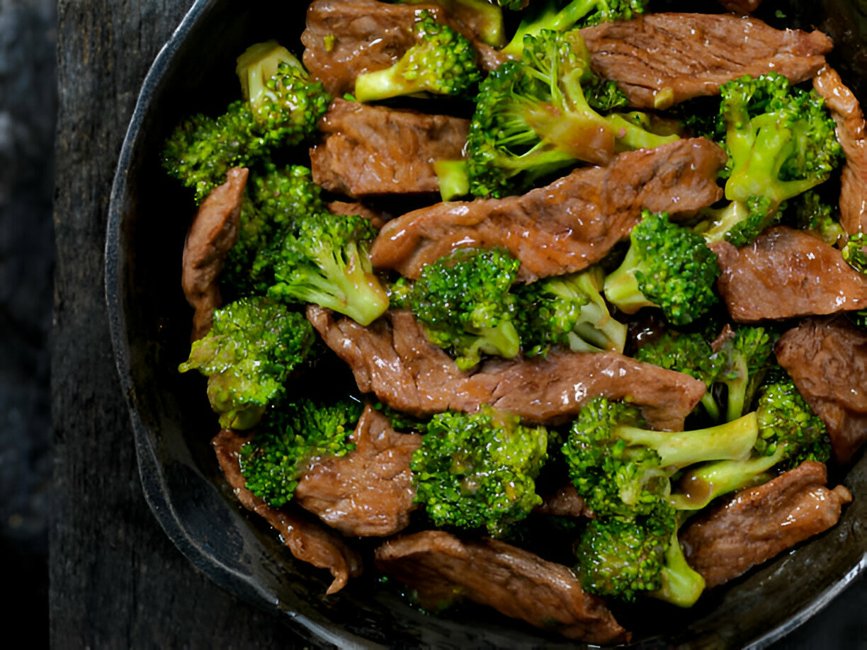 Rindsgeschnetzeltes mit Broccoli – schnell, würzig, Low Carb
